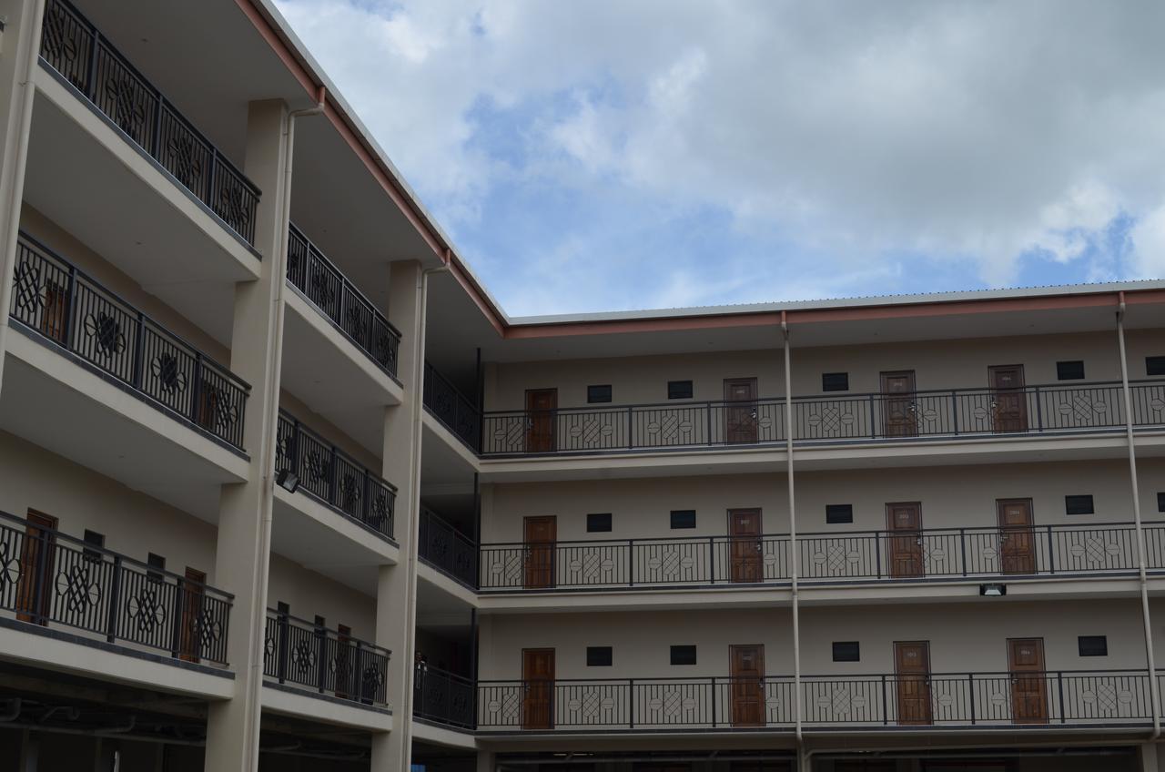 Paddy'S Hotel & Apartments Port Moresby Exterior photo