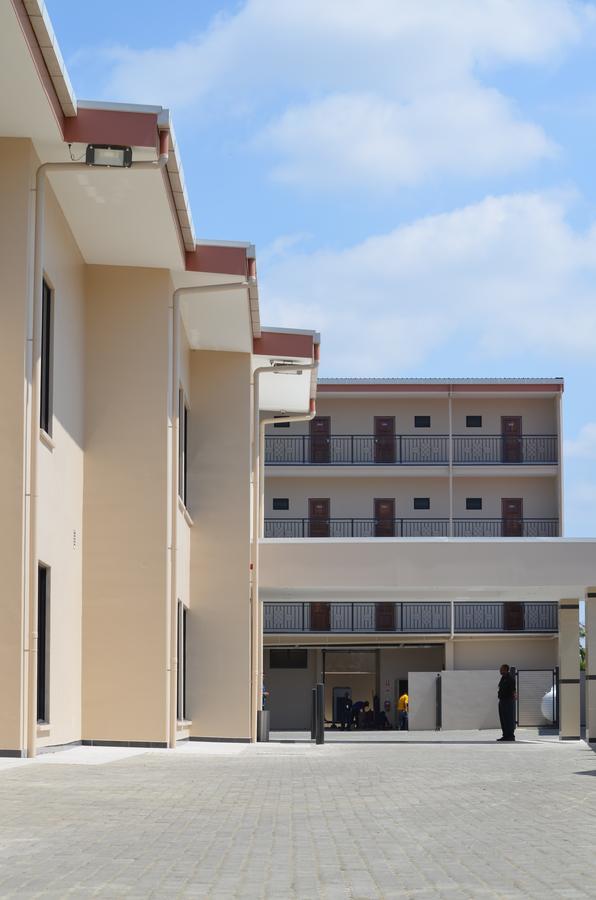 Paddy'S Hotel & Apartments Port Moresby Exterior photo